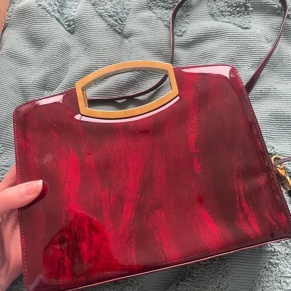 Stuart Weitzman Marbled Burgundy Patent Leather Crossbody with Gold Handle - Picture 2 of 8